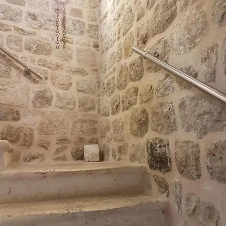 Art Arthur * Dubrovník